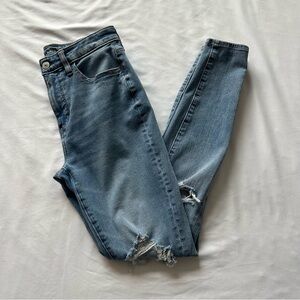 American Eagle Dream Jean Distressed Skinny Jeans | Size 2 Regular